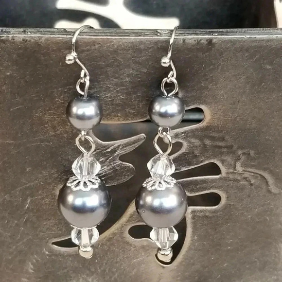 Artisan Glossy Gray Glass Pearl Clear Crystal Silver Plated Dangle Earrings - Picture 1 of 3